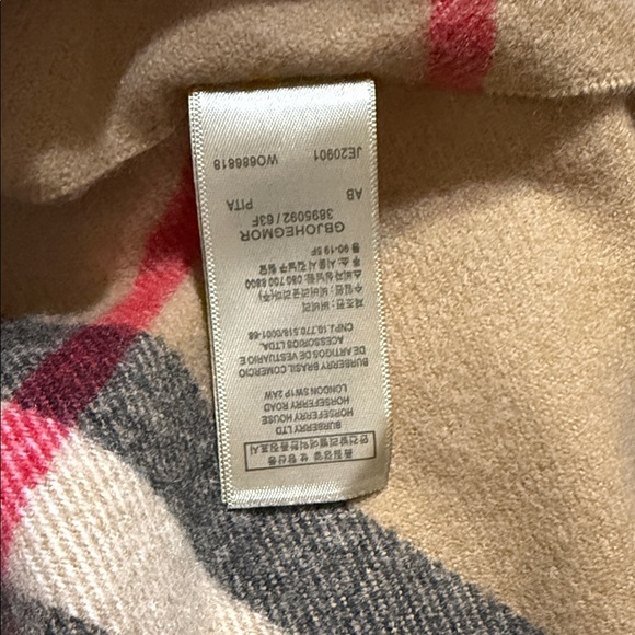 Burberry Beige and Red Cashmere Scarf - Picture 6 of 9